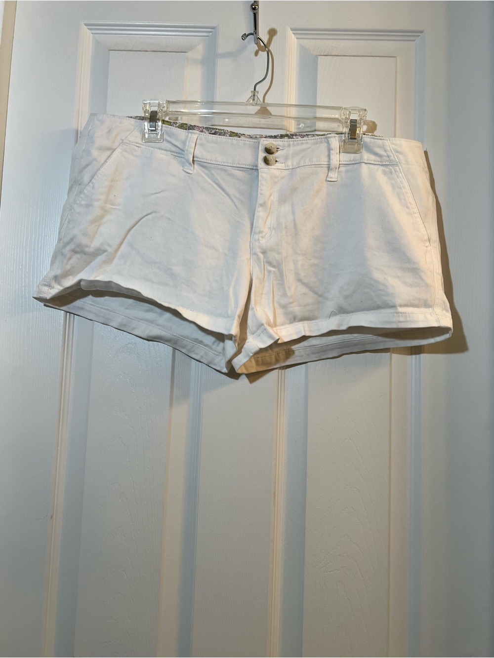 🦋 American Eagle Outfitters White Denim Jean Shorts size 14
